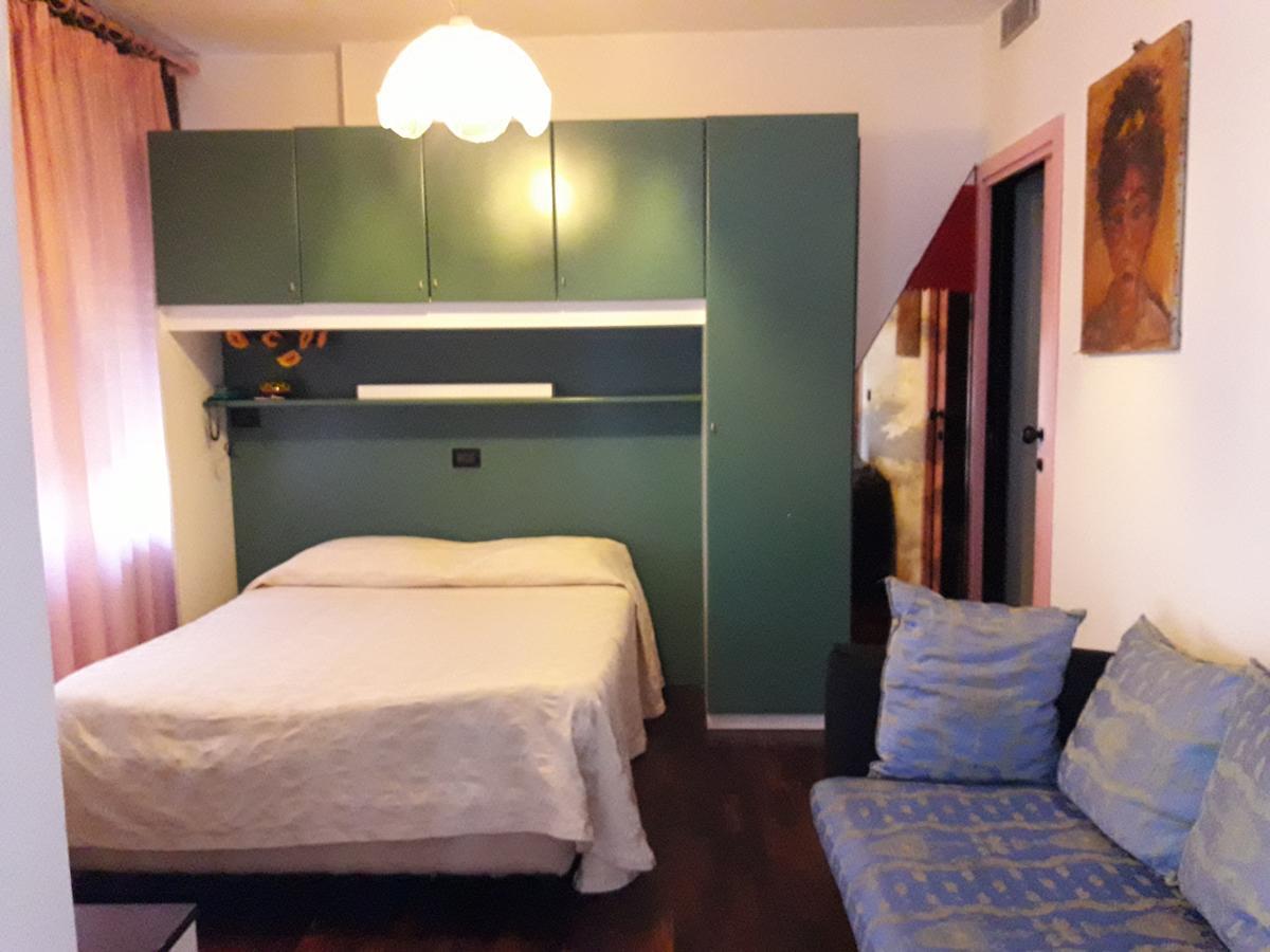 Albergo Piccadilly Medolago Exterior photo
